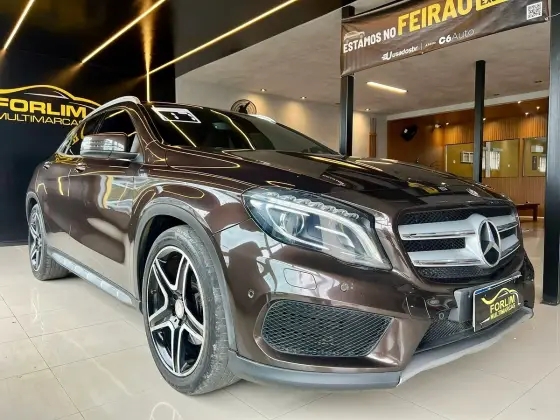 MERCEDES-BENZ GLA 250 2017