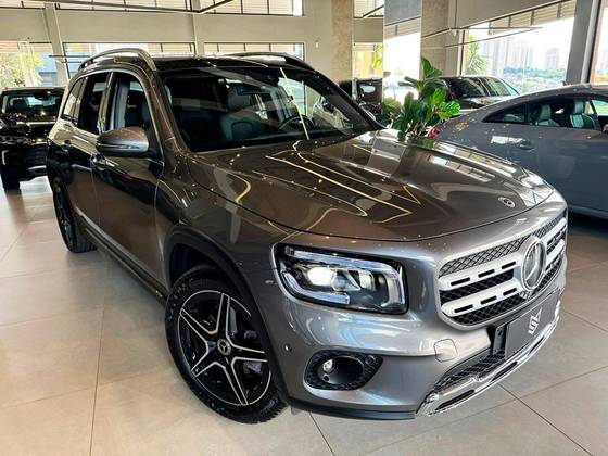 MERCEDES-BENZ GLB 200 2023