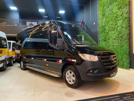 MERCEDES-BENZ SPRINTER 2025