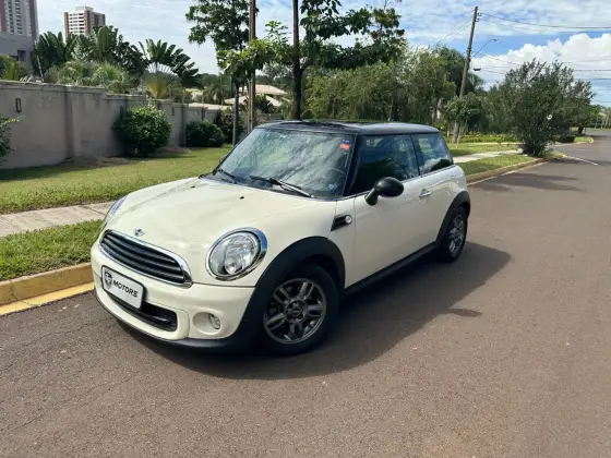 MINI ONE 2012