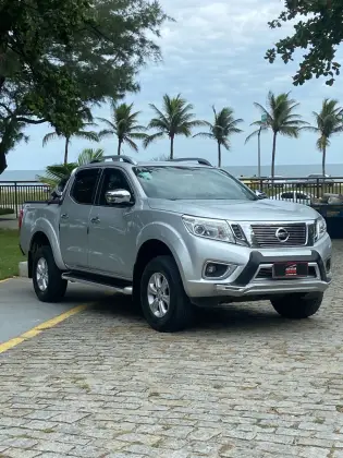 NISSAN FRONTIER 2017