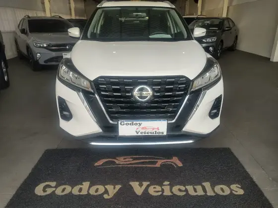 NISSAN KICKS 2022