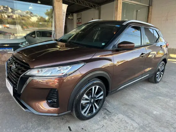 NISSAN KICKS 2022