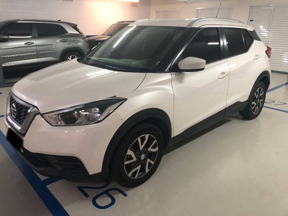 NISSAN KICKS 2018