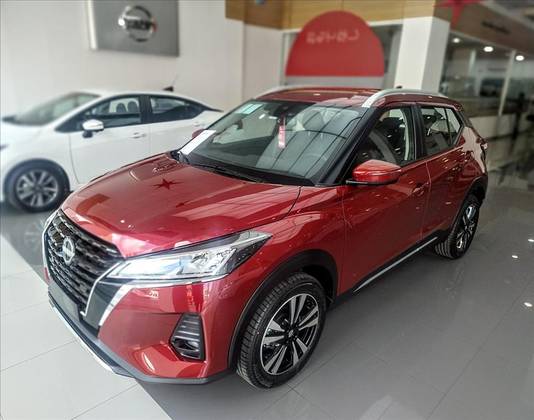 NISSAN KICKS PLAY 2025