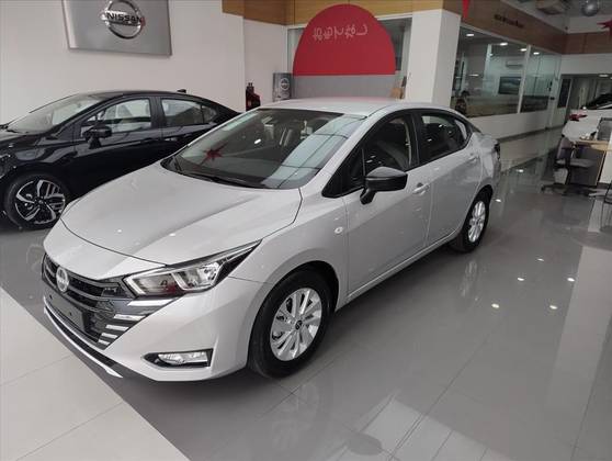 NISSAN VERSA 2025