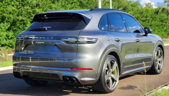 PORSCHE CAYENNE 2020