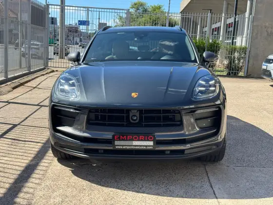 PORSCHE MACAN 2024
