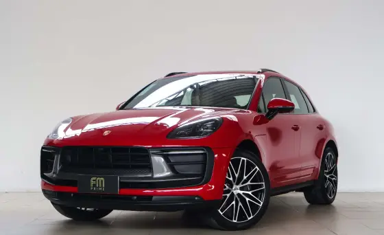 PORSCHE MACAN 2024
