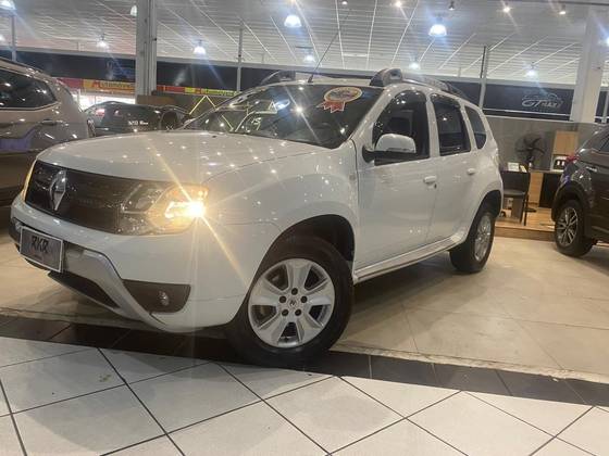 RENAULT DUSTER 2016