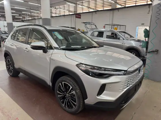 TOYOTA COROLLA CROSS 2026