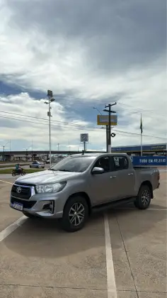 TOYOTA HILUX 2020