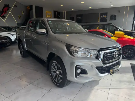 TOYOTA HILUX 2020