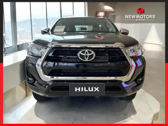 TOYOTA HILUX 2025