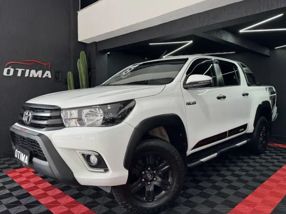 TOYOTA HILUX 2018
