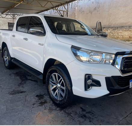 TOYOTA HILUX 2020