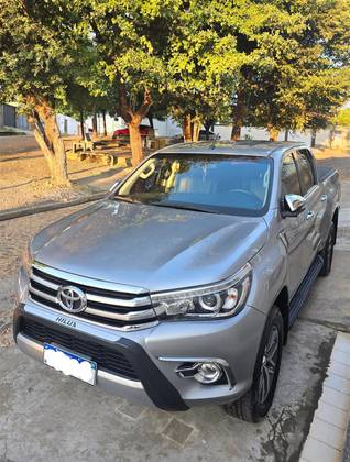 TOYOTA HILUX 2017