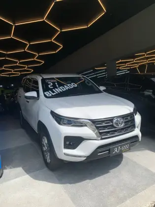 TOYOTA HILUX SW4 2021