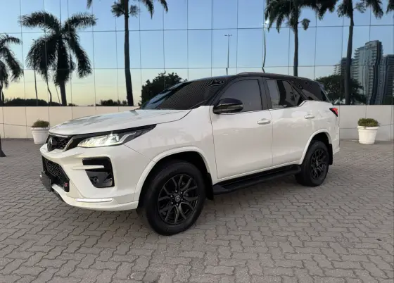 TOYOTA HILUX SW4 2022