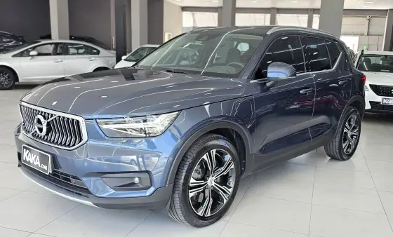 VOLVO XC40 2021