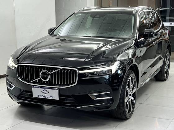 VOLVO XC60 2021
