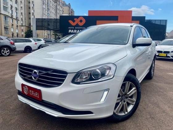 VOLVO XC60 2017