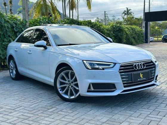 AUDI A4 2019