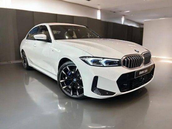 BMW 320i 2025
