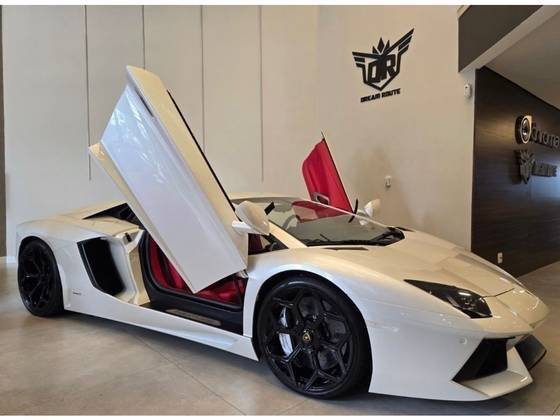 LAMBORGHINI AVENTADOR 2013