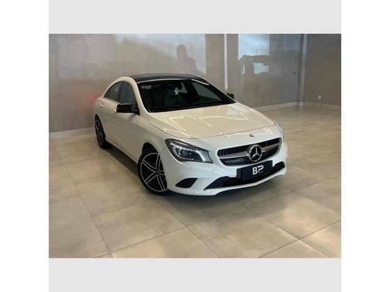 MERCEDES-BENZ CLA 200 2016