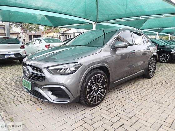 MERCEDES-BENZ GLA 200 2025