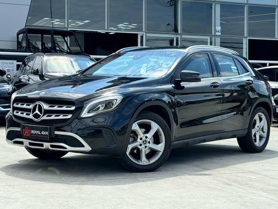 MERCEDES-BENZ GLA 200 2019
