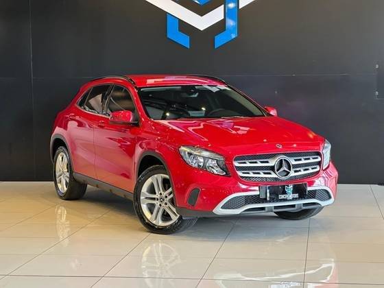 MERCEDES-BENZ GLA 200 2018