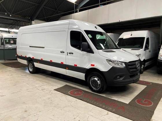 MERCEDES-BENZ SPRINTER 2025