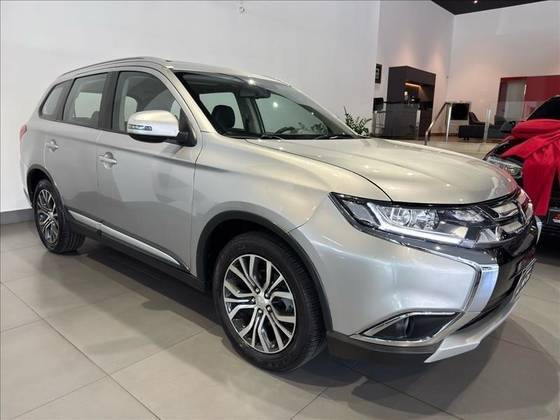 MITSUBISHI OUTLANDER 2018