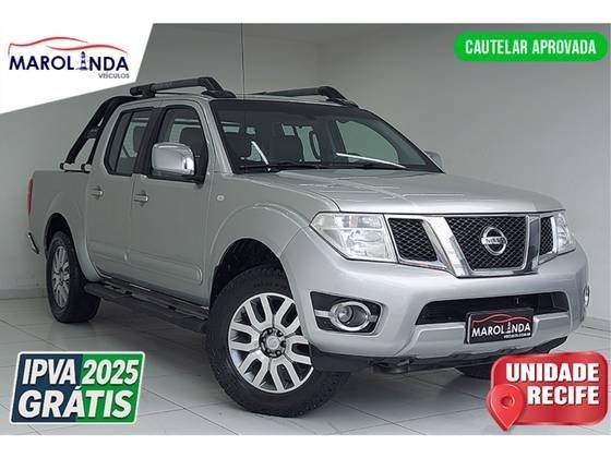 NISSAN FRONTIER 2015