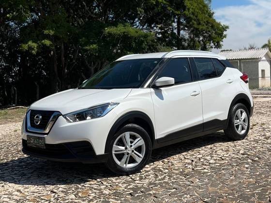 NISSAN KICKS 2018