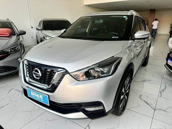 NISSAN KICKS 2020