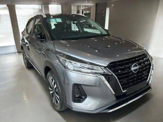 NISSAN KICKS PLAY 2025