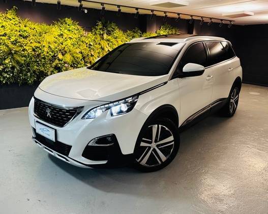 PEUGEOT 5008 2019