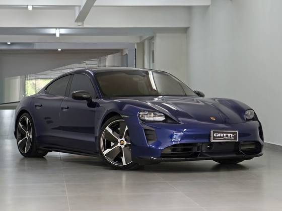 PORSCHE TAYCAN 2021