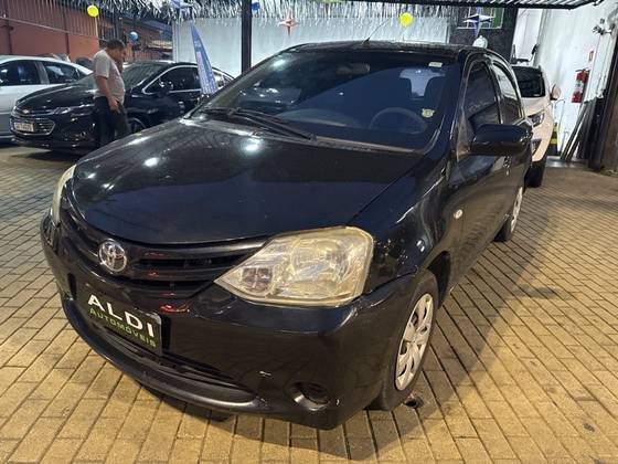 TOYOTA ETIOS 2013
