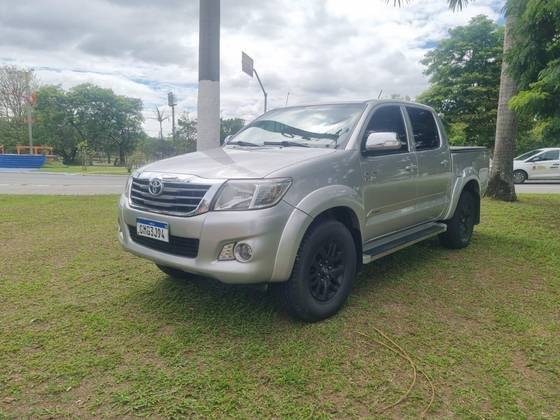 TOYOTA HILUX 2013