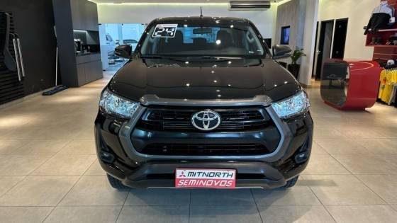 TOYOTA HILUX 2024