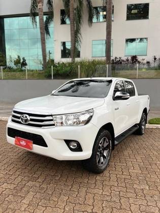 TOYOTA HILUX 2016