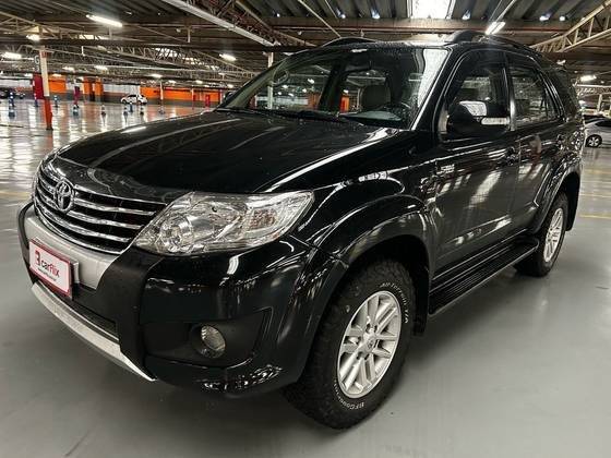 TOYOTA HILUX SW4 2012