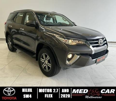 TOYOTA HILUX SW4 2020