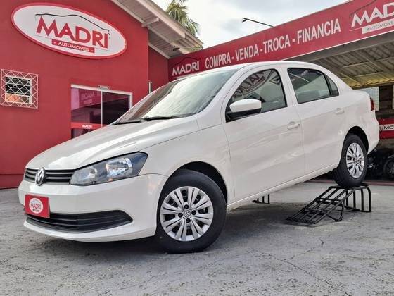 VOLKSWAGEN VOYAGE 2013