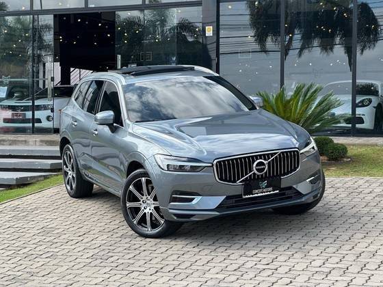 VOLVO XC60 2021