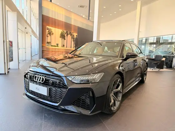 AUDI RS6 2025